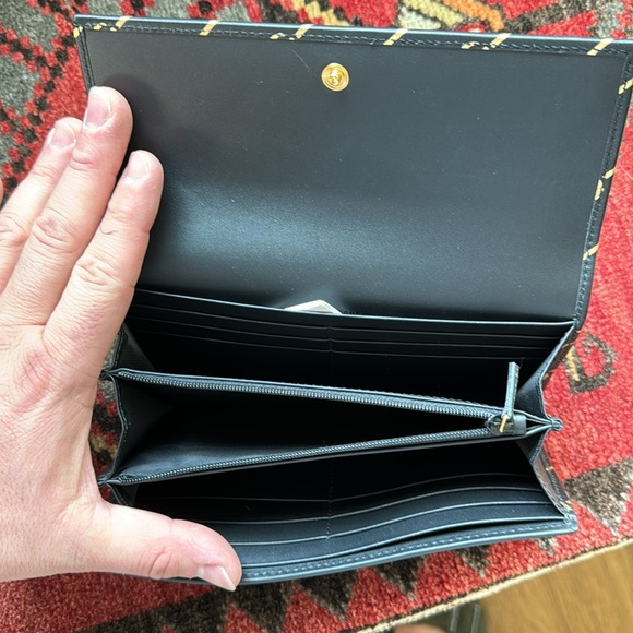 ⚡️ BRAND NEW ⚡️ CONTINENTAL MONOGRAM WALLET ⚡️ GUCCI ⚡️ AUTHENTICATED ⚡️ BLACK - Picture 6 of 8